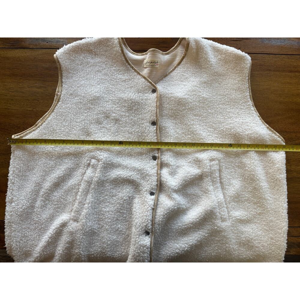 Free People Cuddle Up Sherpa Poncho Vest XL LG Ivory Oversized OB2134611 - Picture 5 of 12